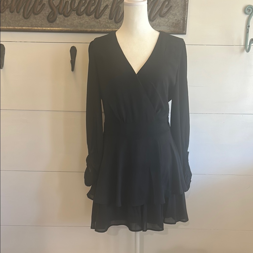 Black V-Neck Long Sleeve Cocktail Dress